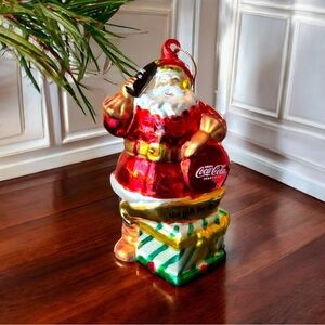 VINTAGE 2002 Coca-Cola Santa Blown Glass Ornament in Box - Christmas Tree